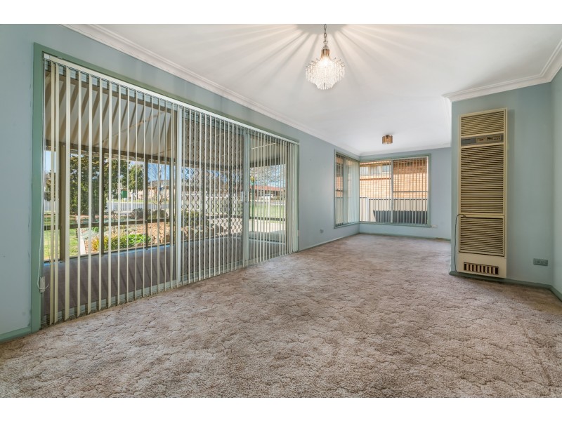 86 Icely Road, Orange NSW 2800