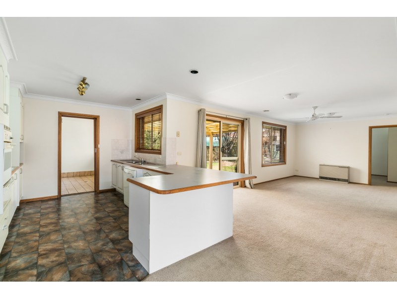 9 Ibis Crescent, Orange NSW 2800