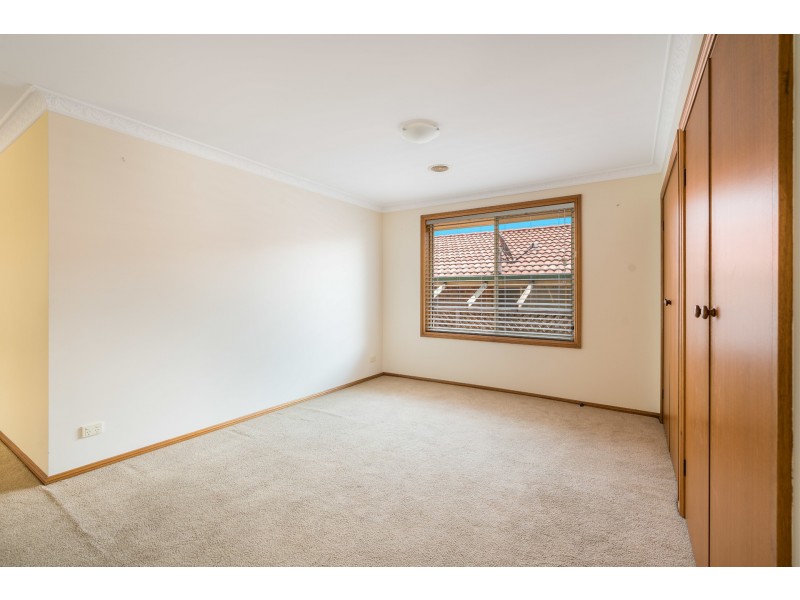 9 Ibis Crescent, Orange NSW 2800