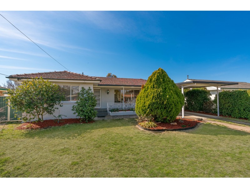 13 Carroll Street, Orange NSW 2800