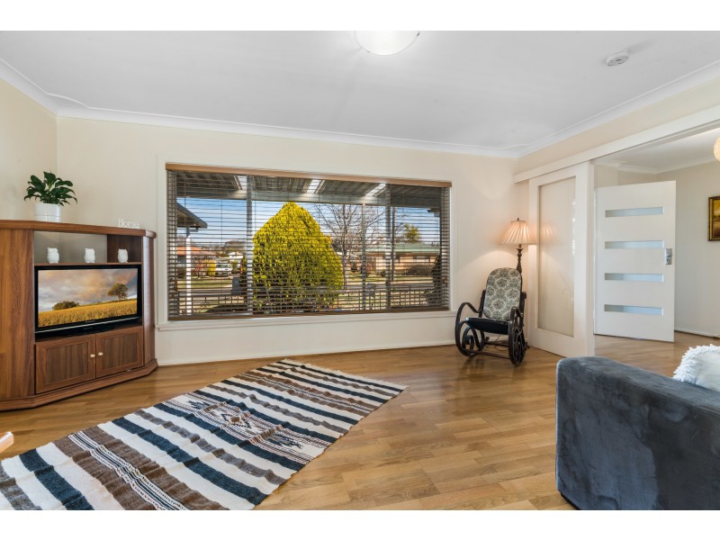 13 Carroll Street, Orange NSW 2800