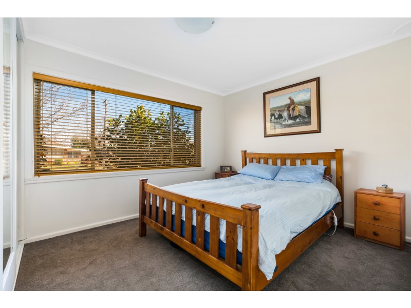 13 Carroll Street, Orange NSW 2800