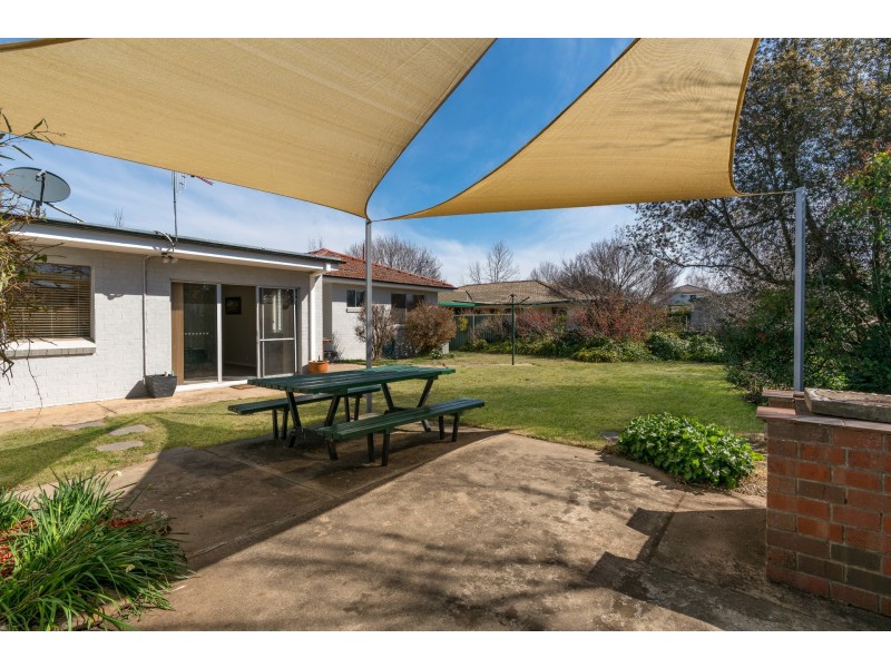 13 Carroll Street, Orange NSW 2800