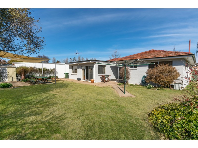 13 Carroll Street, Orange NSW 2800