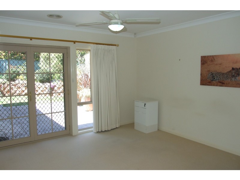 35 Goldfinch Way, Orange NSW 2800
