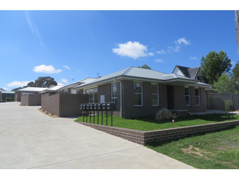 2/12 Wakeford Street, Orange NSW 2800