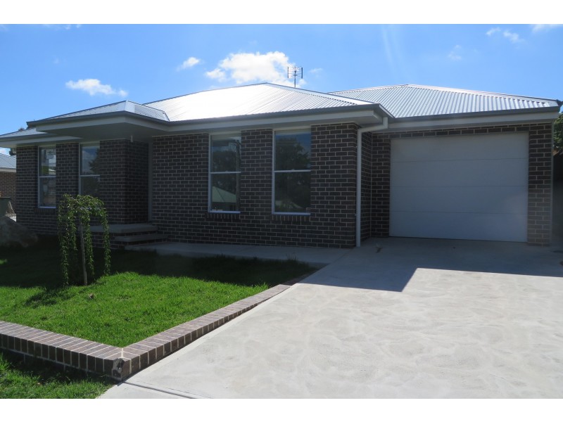 2/12 Wakeford Street, Orange NSW 2800