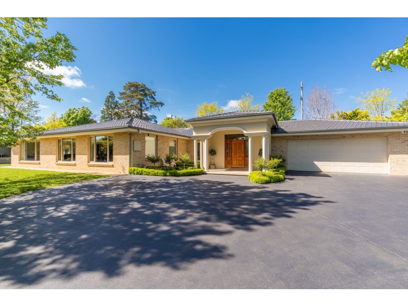 4 Mitchell Parade, Orange NSW 2800