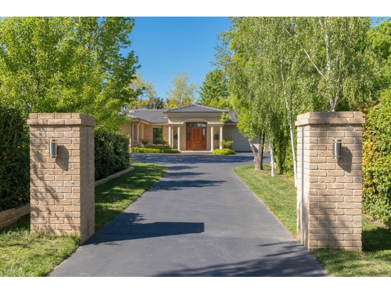 4 Mitchell Parade, Orange NSW 2800