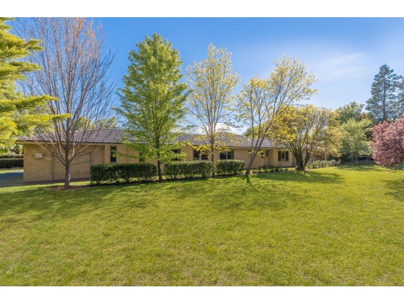 4 Mitchell Parade, Orange NSW 2800