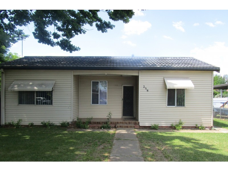 256 McLachlan Street, Orange NSW 2800