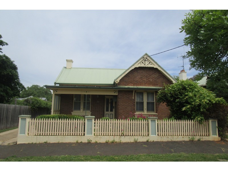 79 Sampson Street, Orange NSW 2800