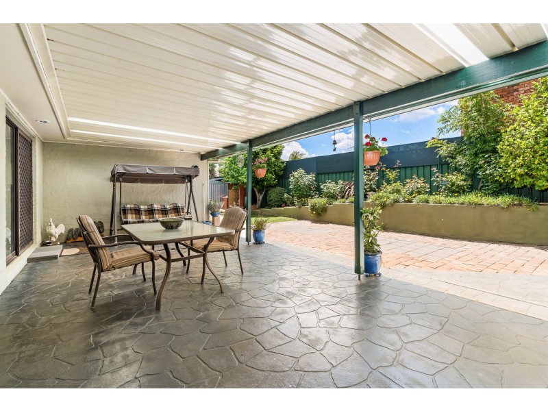 8 Ibis Crescent, Orange NSW 2800