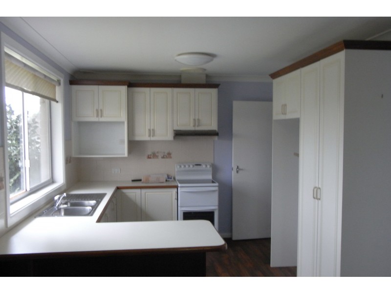11 Markham Avenue, Orange NSW 2800