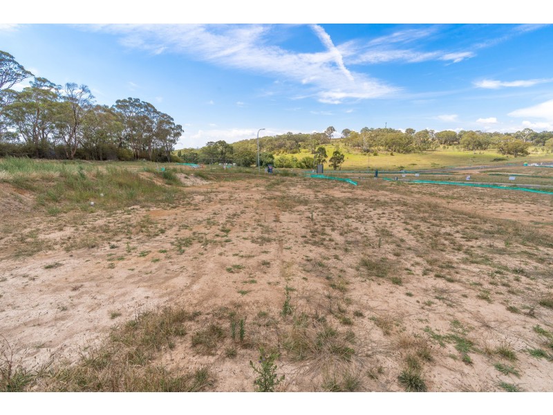 3 Queensbury Close, Orange NSW 2800