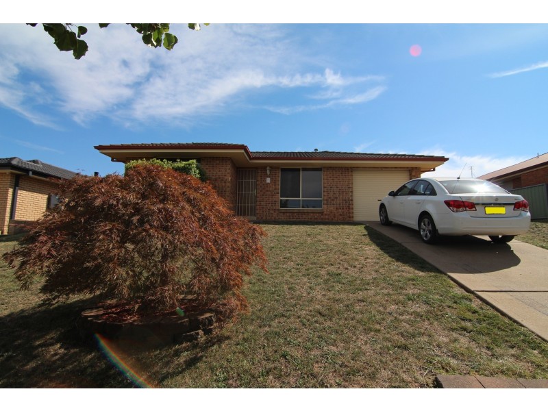 36 Quinlan Run, Orange NSW 2800