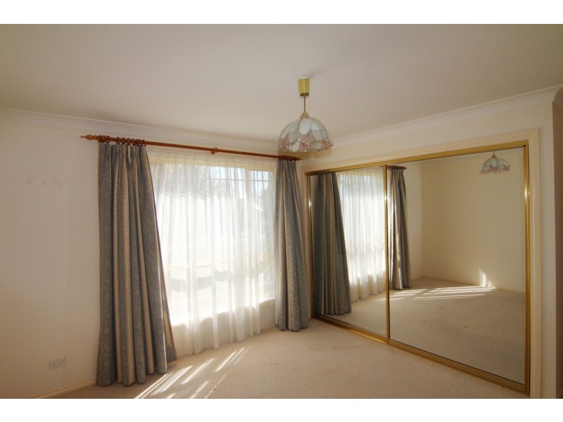1/29 Lyrebird Place, Orange NSW 2800