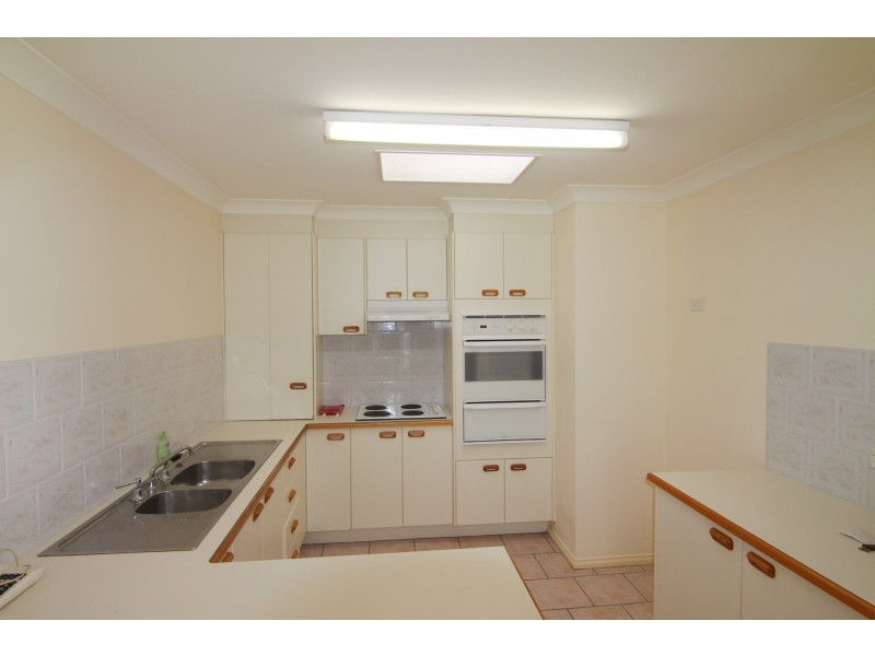 1/29 Lyrebird Place, Orange NSW 2800