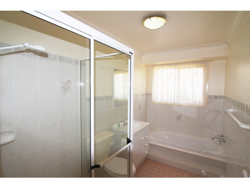 1/29 Lyrebird Place, Orange NSW 2800