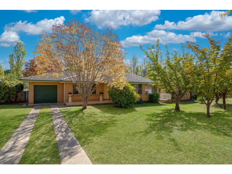 13 Kooronga Avenue, Orange NSW 2800