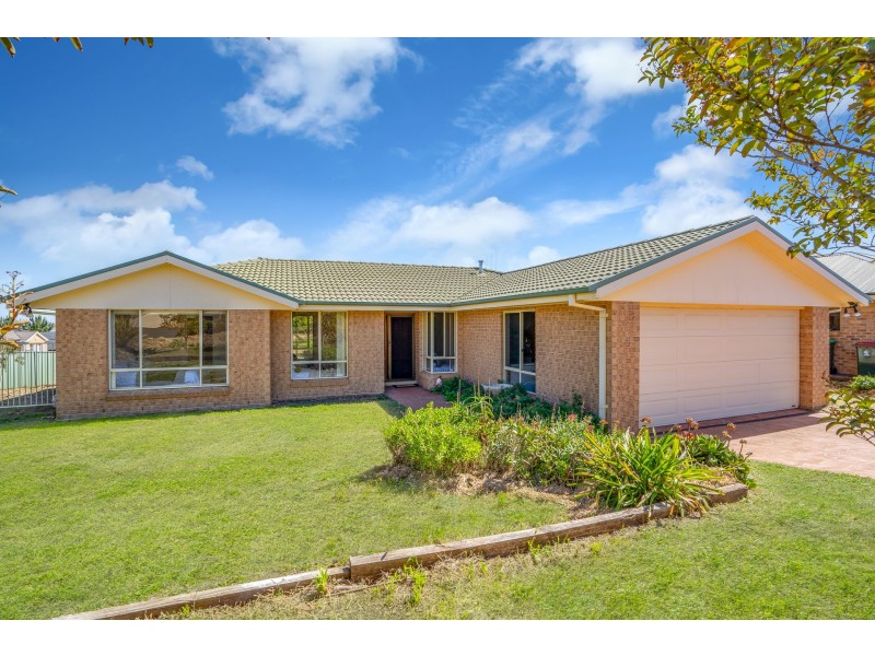 24 Terry Turner Drive, Orange NSW 2800