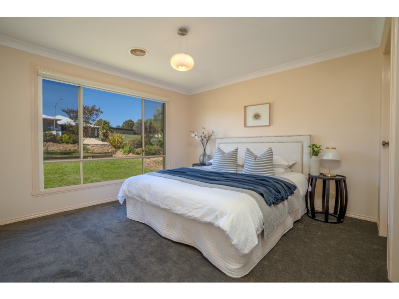 24 Terry Turner Drive, Orange NSW 2800