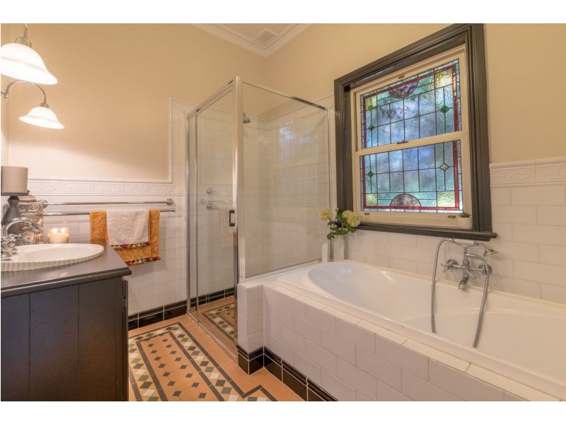 3 Clinton Street, Orange NSW 2800