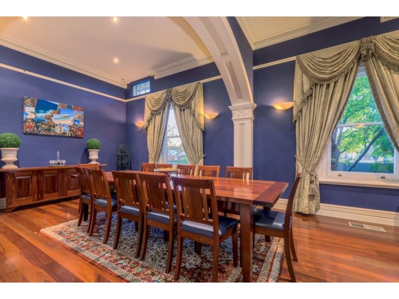 4 Sale Street, Orange NSW 2800