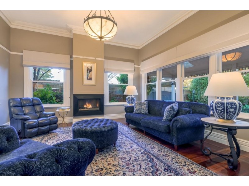 4 Sale Street, Orange NSW 2800