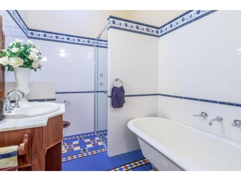 4 Sale Street, Orange NSW 2800