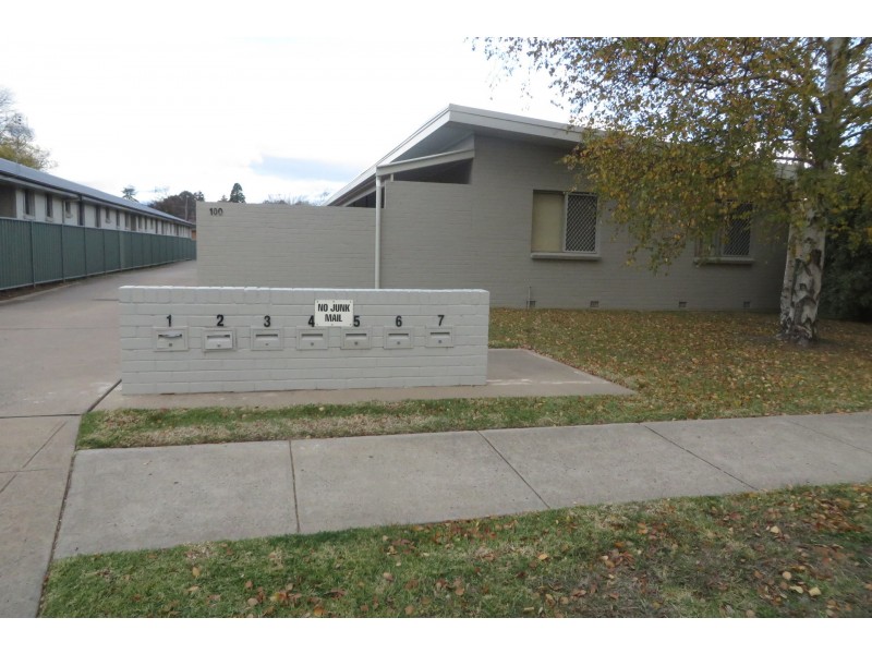 4/100 Kenna Street, Orange NSW 2800
