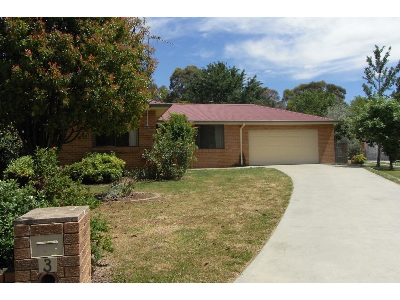 3 Brooke Place, Orange NSW 2800