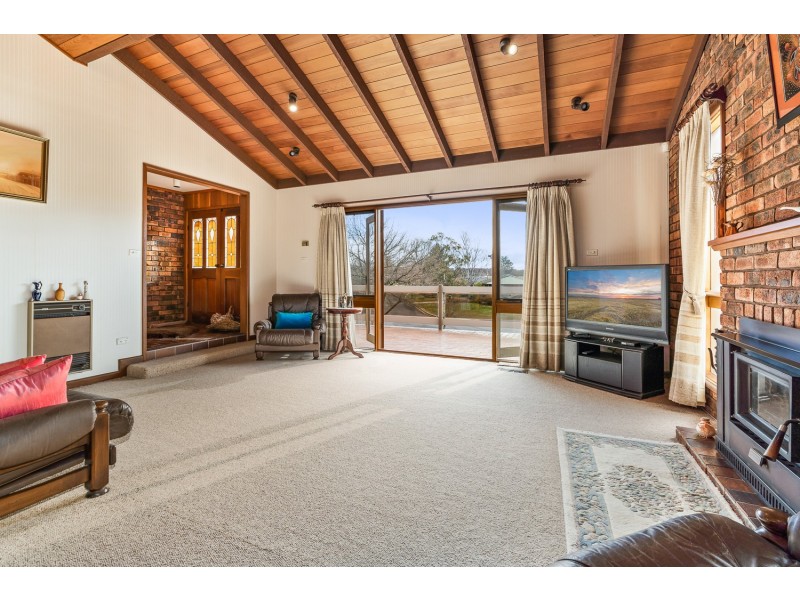 12 Yarawini Drive, Orange NSW 2800