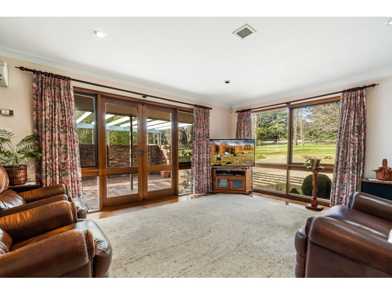 12 Yarawini Drive, Orange NSW 2800