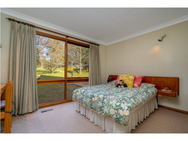 12 Yarawini Drive, Orange NSW 2800