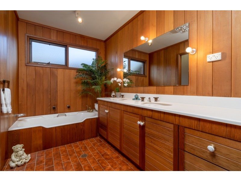 12 Yarawini Drive, Orange NSW 2800