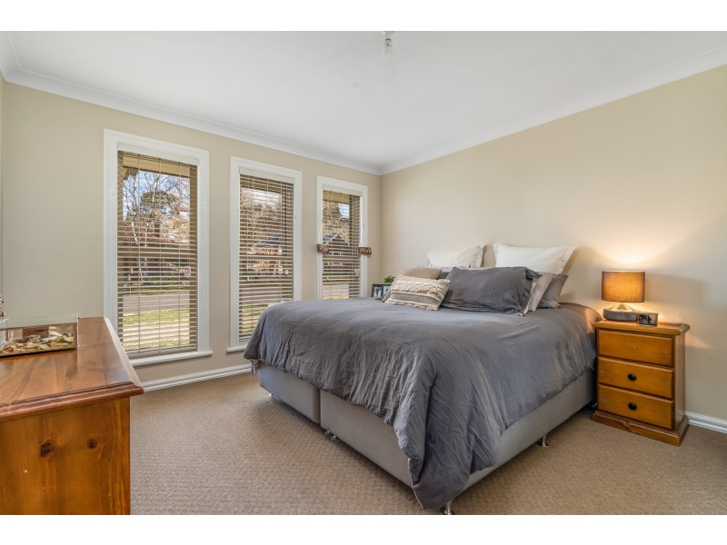 12 Elliott Street, Millthorpe NSW 2798