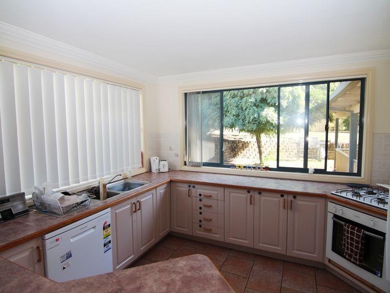 16 Lister Drive, Orange NSW 2800