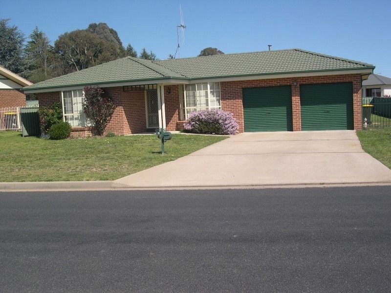 25 Northstoke Way, Orange NSW 2800