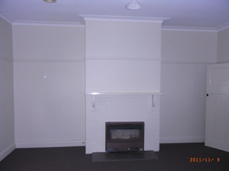 2 Clinton Street, Orange NSW 2800