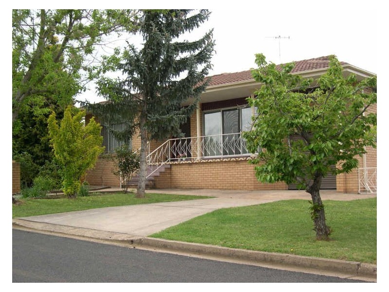 21 Talinga Place, Orange NSW 2800