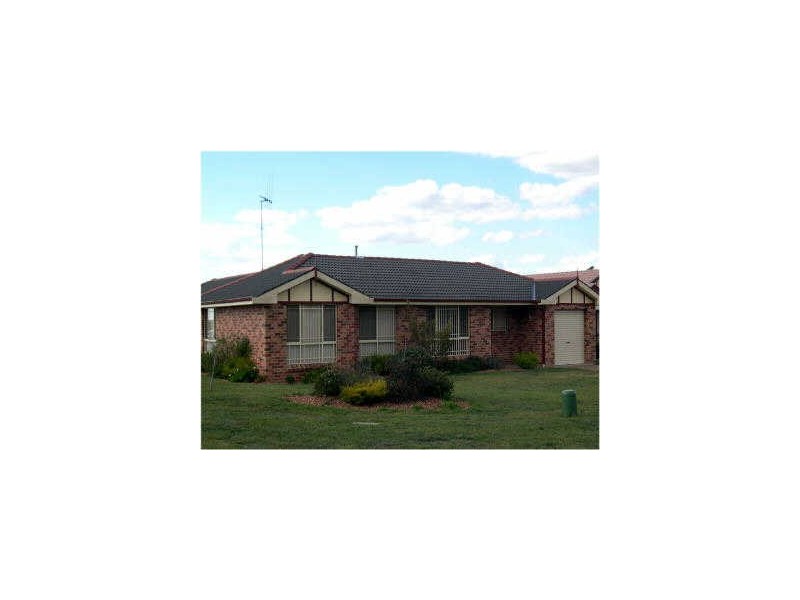 1 Hereford Place, Orange NSW 2800