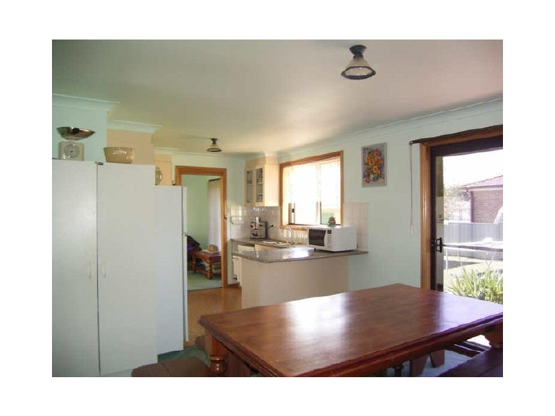 2 Anthony Crescent, Orange NSW 2800