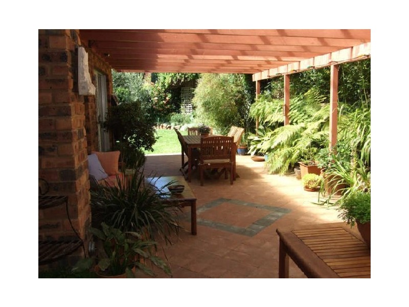 10 Aminya Place, Orange NSW 2800