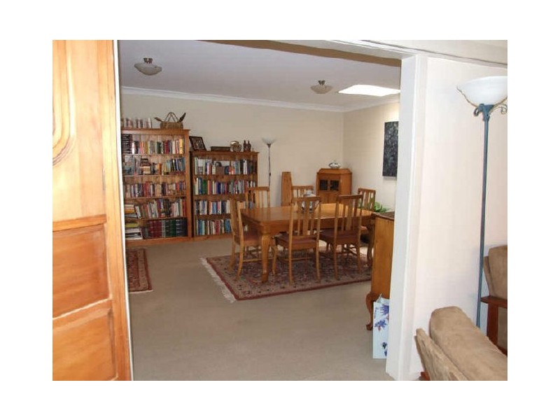 10 Aminya Place, Orange NSW 2800