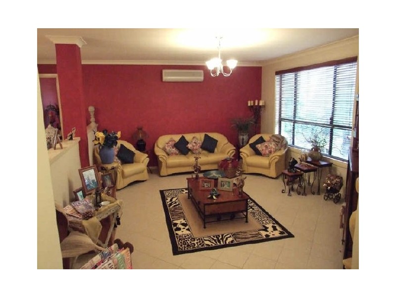 7 Jarrah Place, Orange NSW 2800