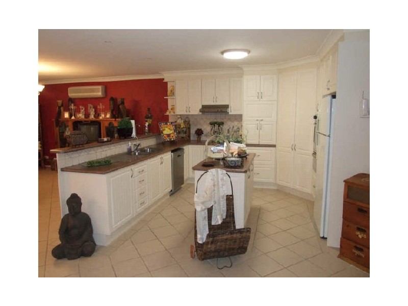 7 Jarrah Place, Orange NSW 2800