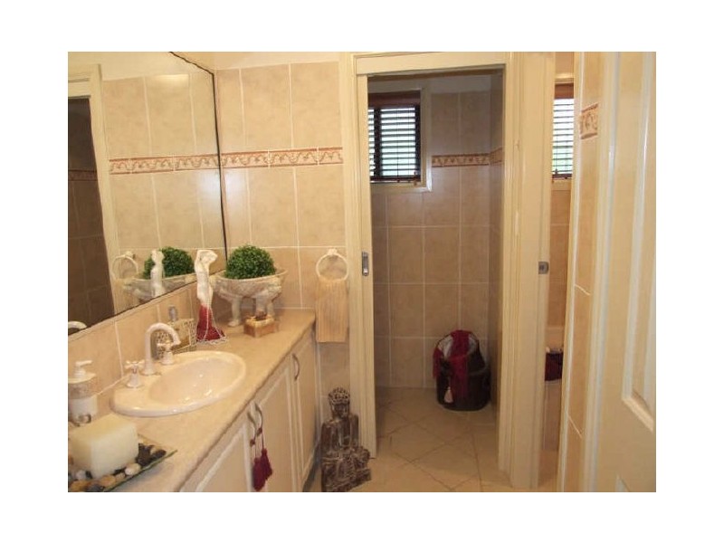 7 Jarrah Place, Orange NSW 2800