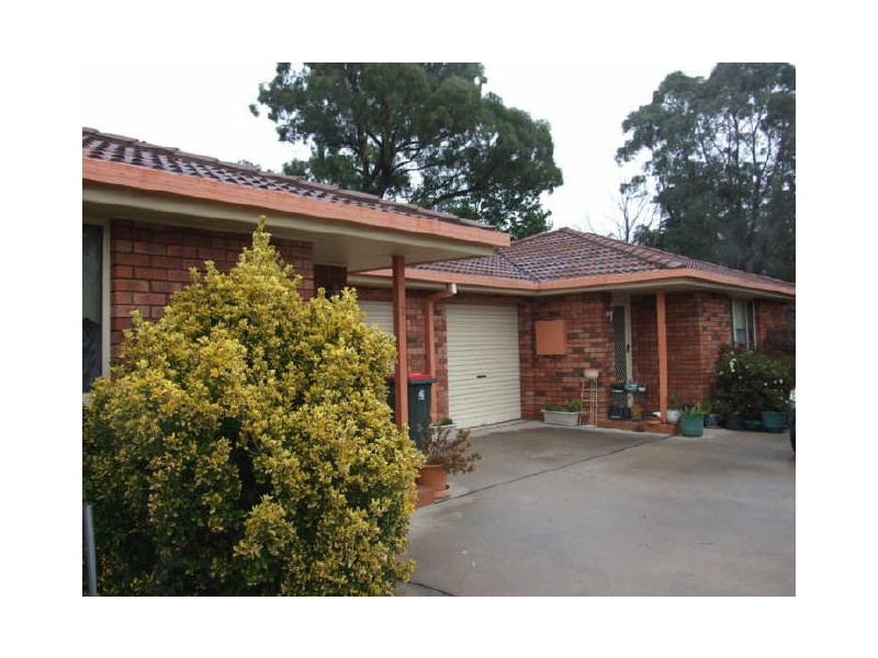 Units 1 – 3,/11 Park Street, Orange NSW 2800