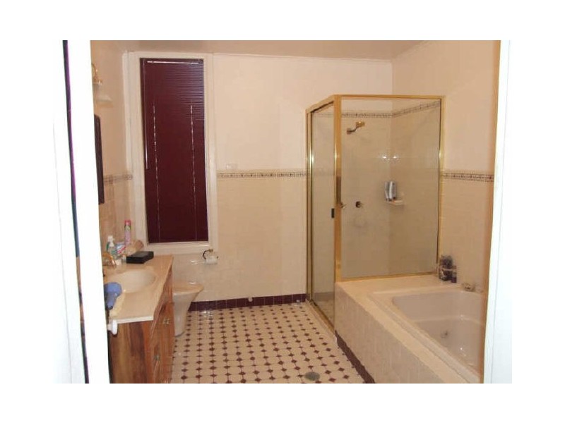 393 Summer Street, Orange NSW 2800